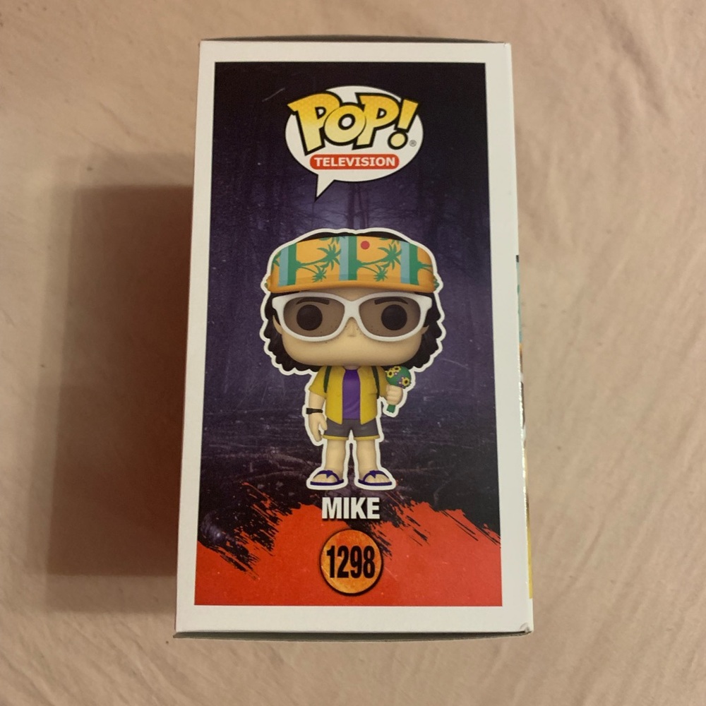 Bundle of Four Funko pops Stranger things - Picture 6 of 14